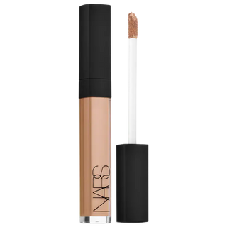 Corrector Radiant Creamy - NARS vista frontal con fondo blanco.